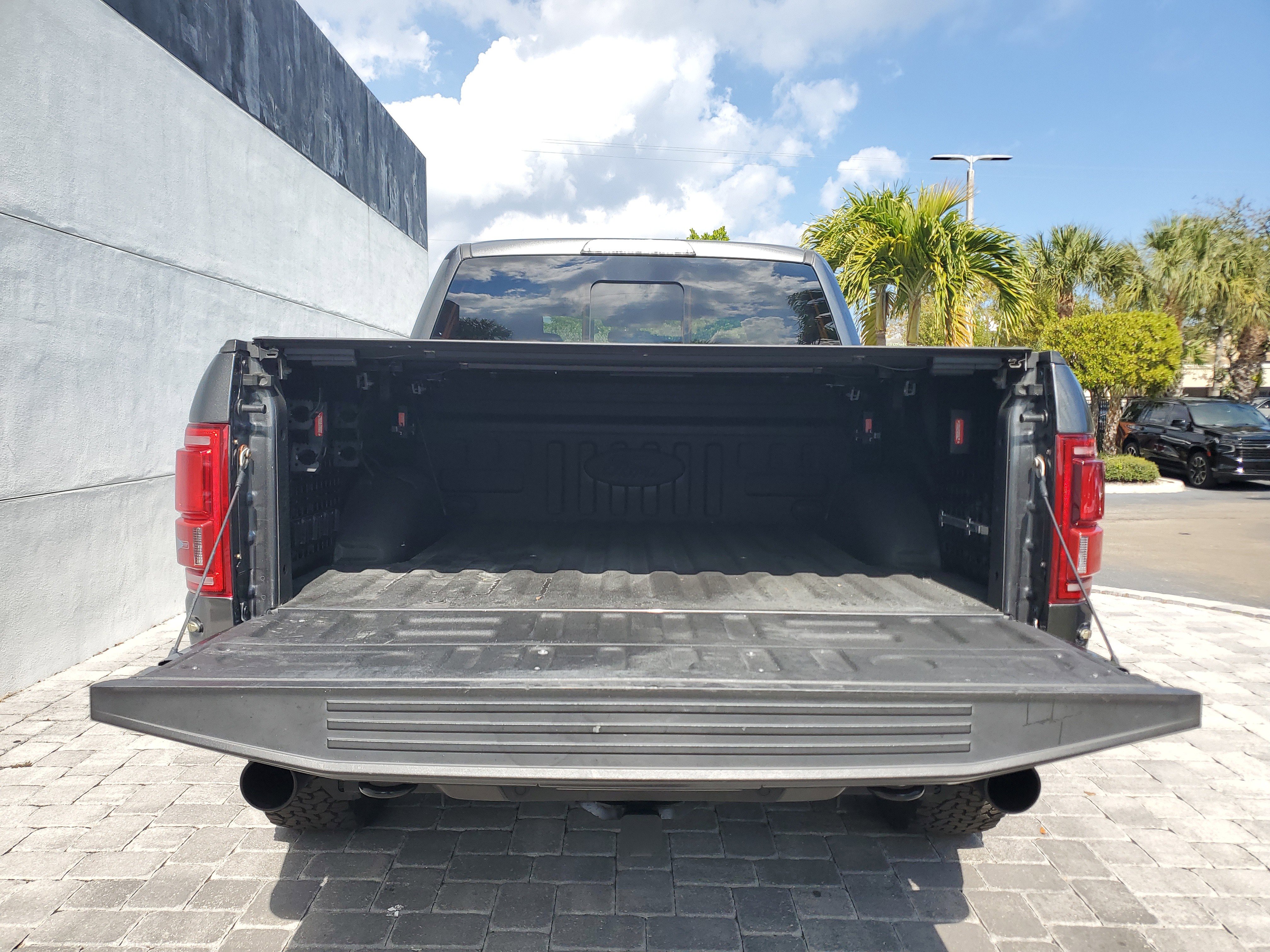 Used 2019 Ford F150 Raptor w/ Equipment Group 802A Luxury image 10