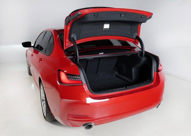 Used 2023 BMW 330i xDrive Sedan image 6