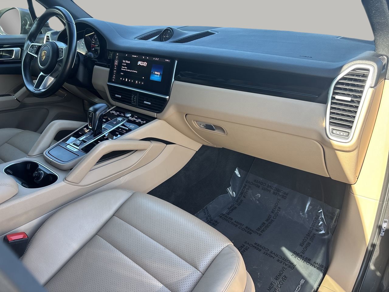 Used 2020 Porsche Cayenne image 12