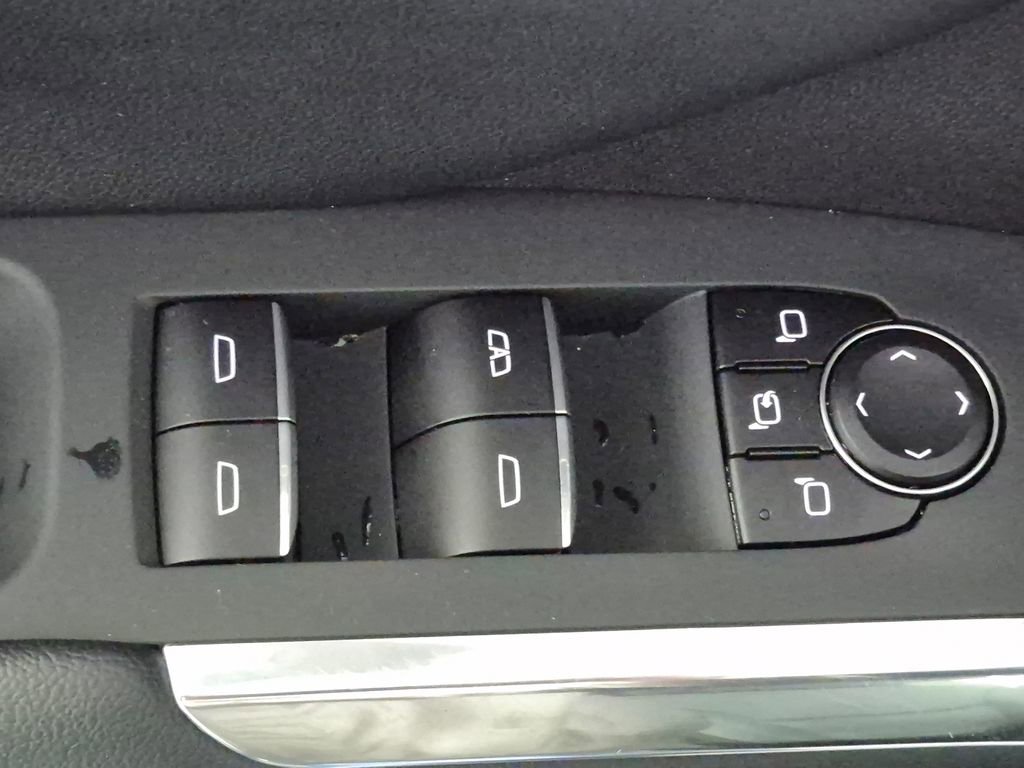 New 2026 Chevrolet Traverse High Country AWD/4WD image 14