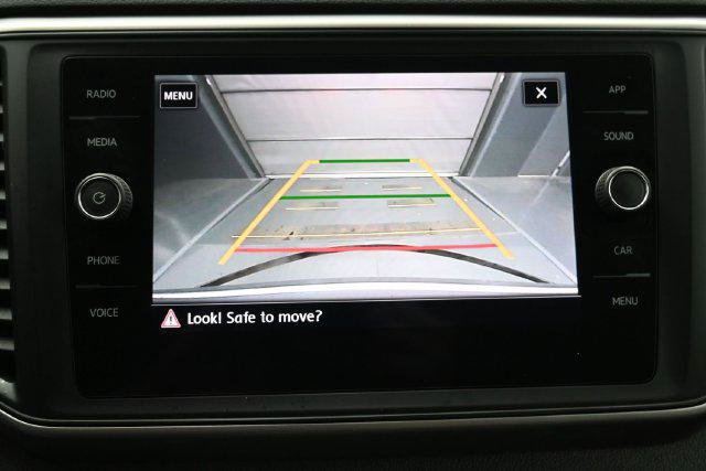 Used 2020 Volkswagen Atlas Cross Sport SE AWD/4WD image 21