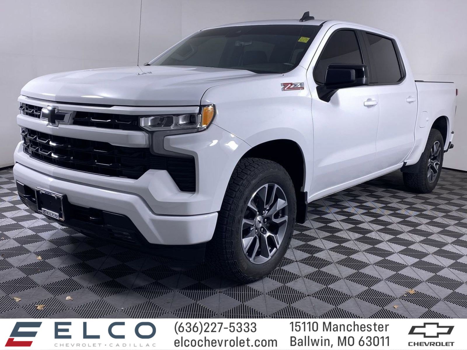 Used 2023 Chevrolet Silverado 1500 RST w/ Z71 Off-Road Package image 2