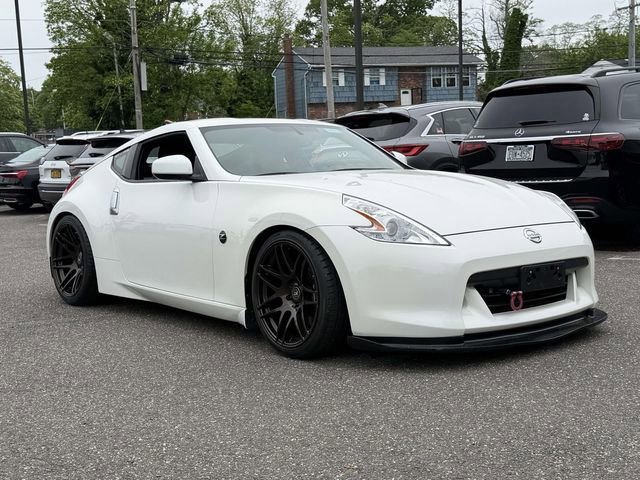 Used 2012 Nissan 370Z Touring w/ Sport Pkg RWD image 2