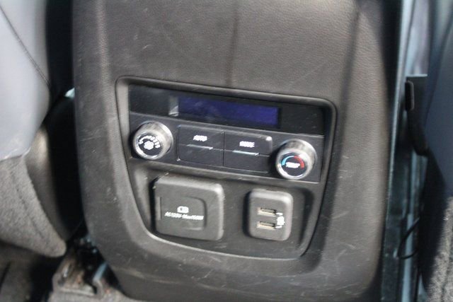 Used 2021 Buick Enclave Essence image 10