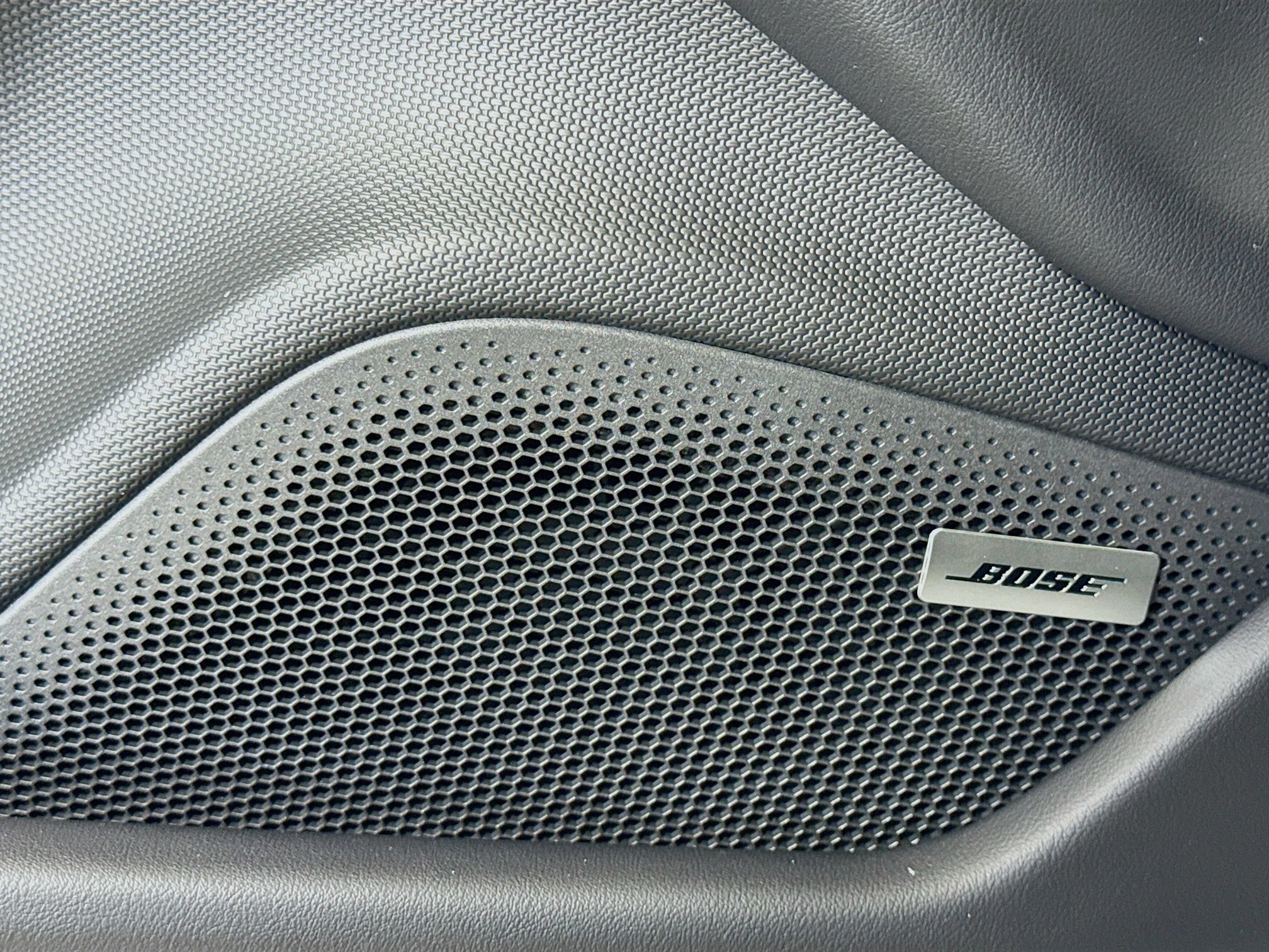 Certified 2026 Porsche Taycan AWD/4WD image 12