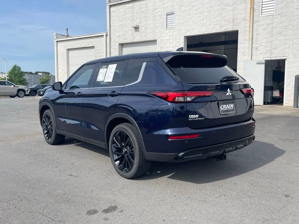 Used 2022 Mitsubishi Outlander SE FWD image 5