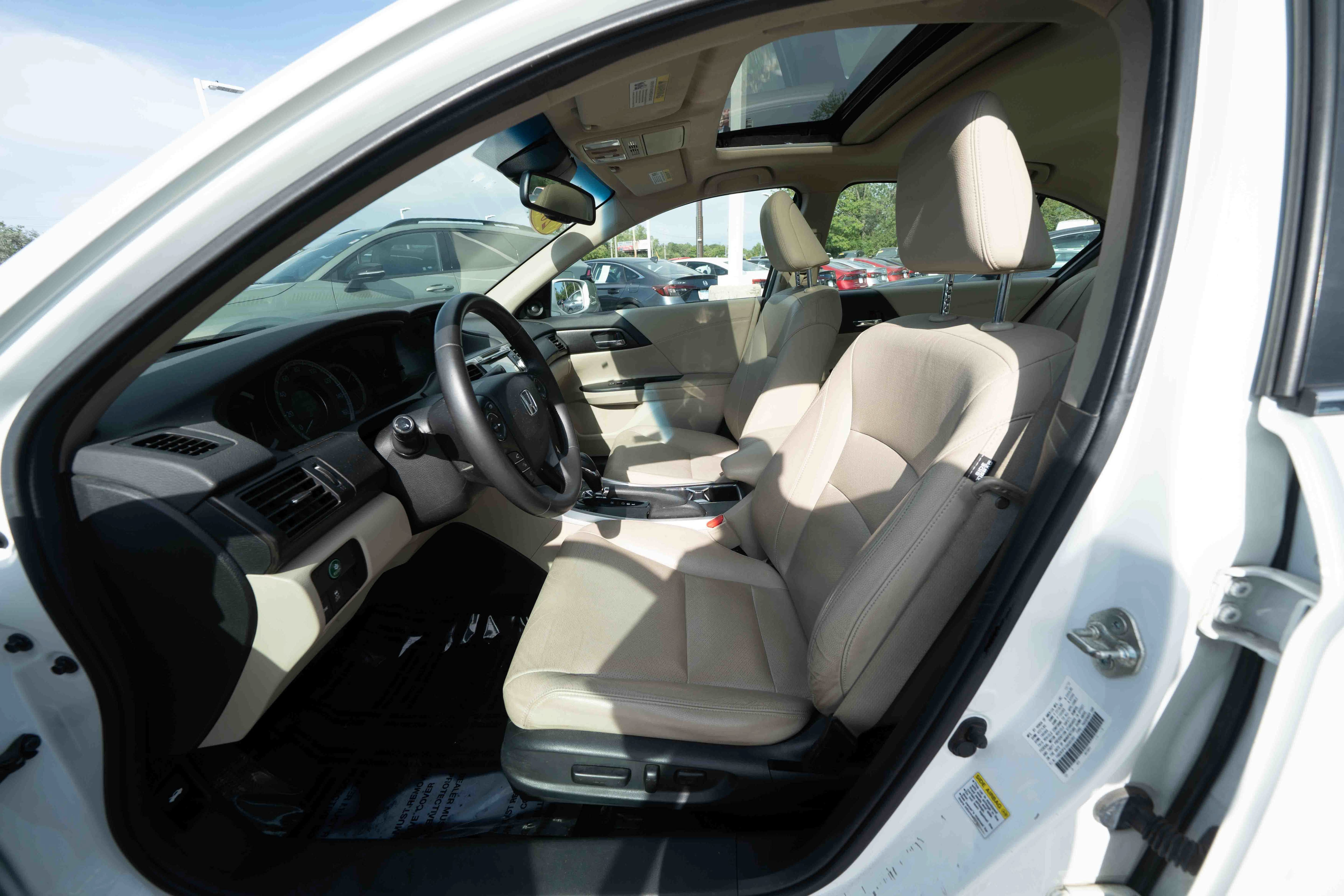 Used 2013 Honda Accord EX-L image 9