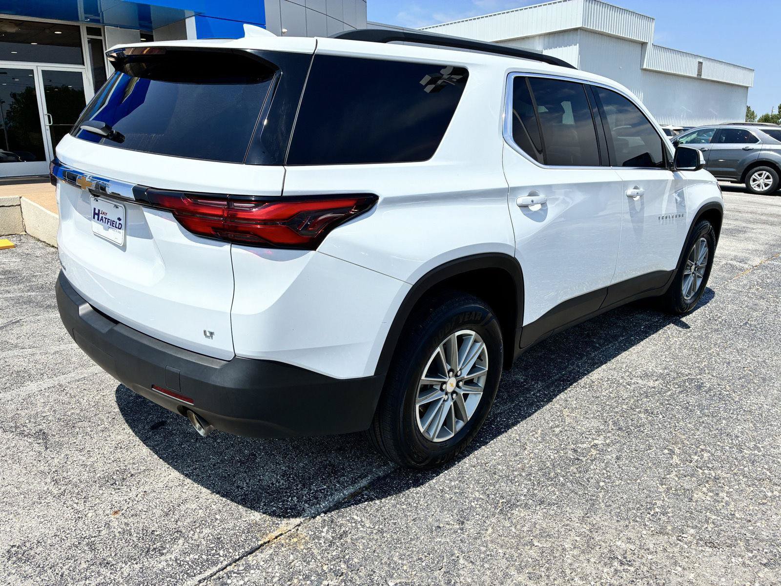 Used 2023 Chevrolet Traverse LT AWD/4WD image 8