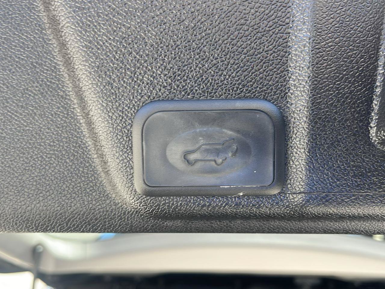 Used 2017 Buick Enclave Leather AWD/4WD image 21