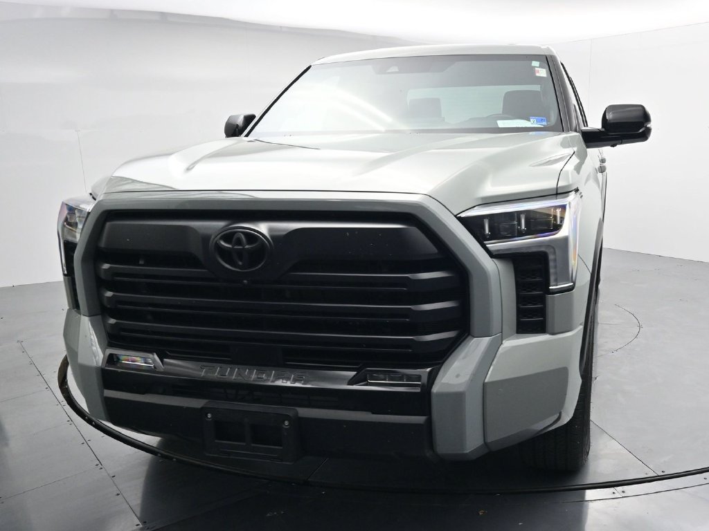 Used 2026 Toyota Tundra Limited AWD/4WD image 3