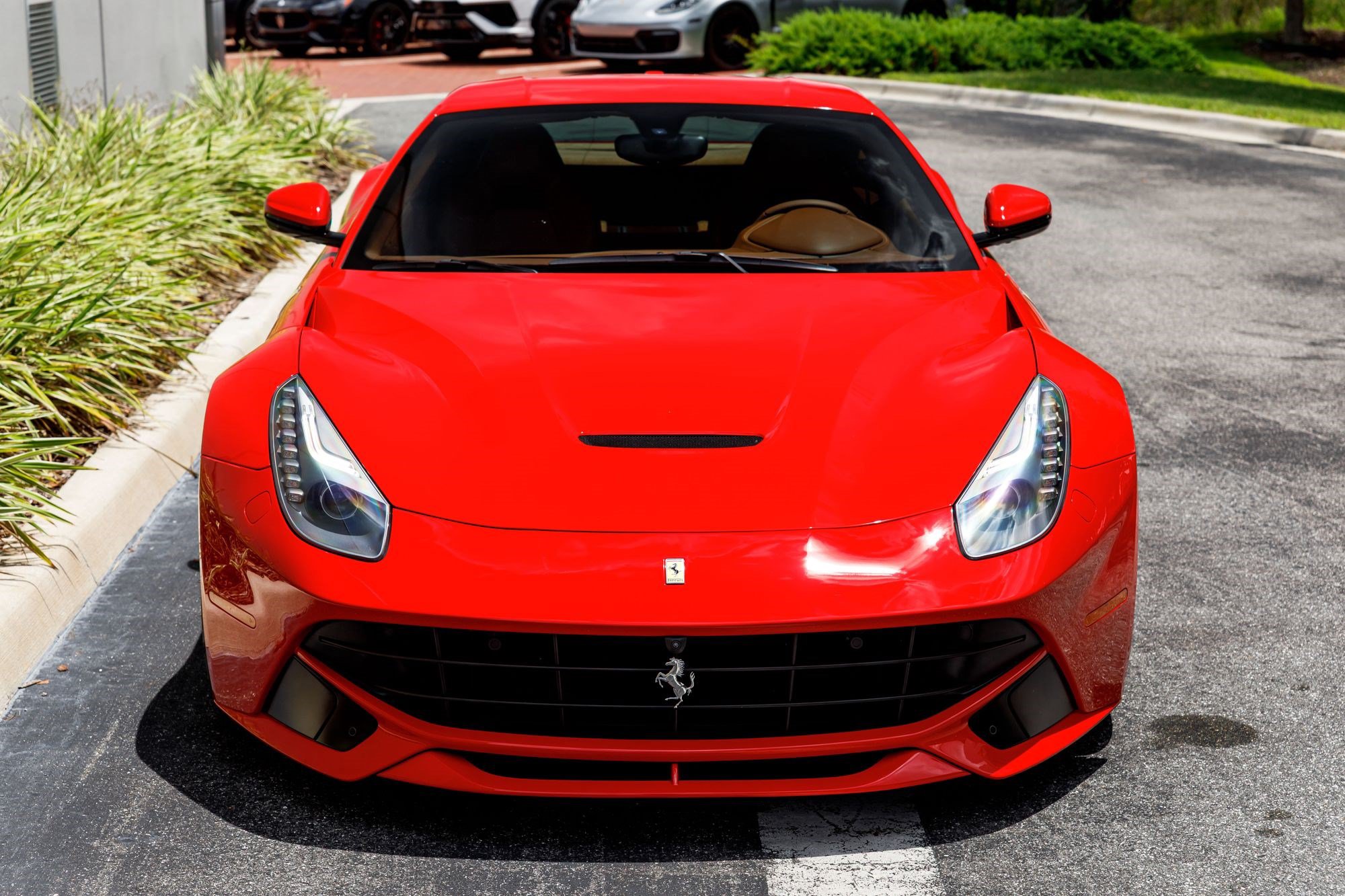 Used 2016 Ferrari F12 Berlinetta RWD image 8