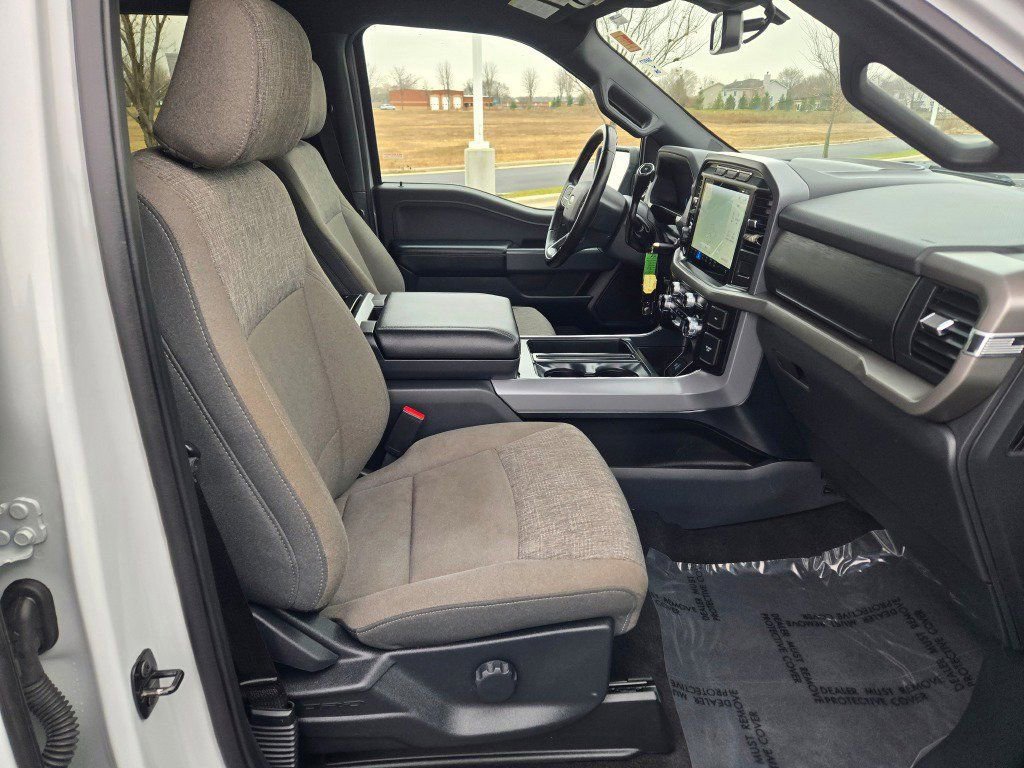 Used 2024 Ford F150 XLT w/ Mobile Office Package image 6