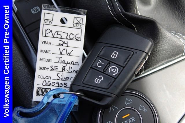 Used 2024 Volkswagen Tiguan SE R-Line image 34