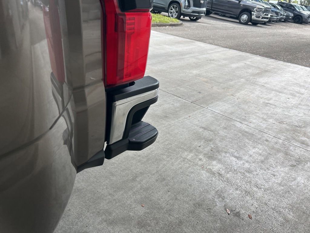 Used 2023 Ford F350 Lariat AWD/4WD image 19