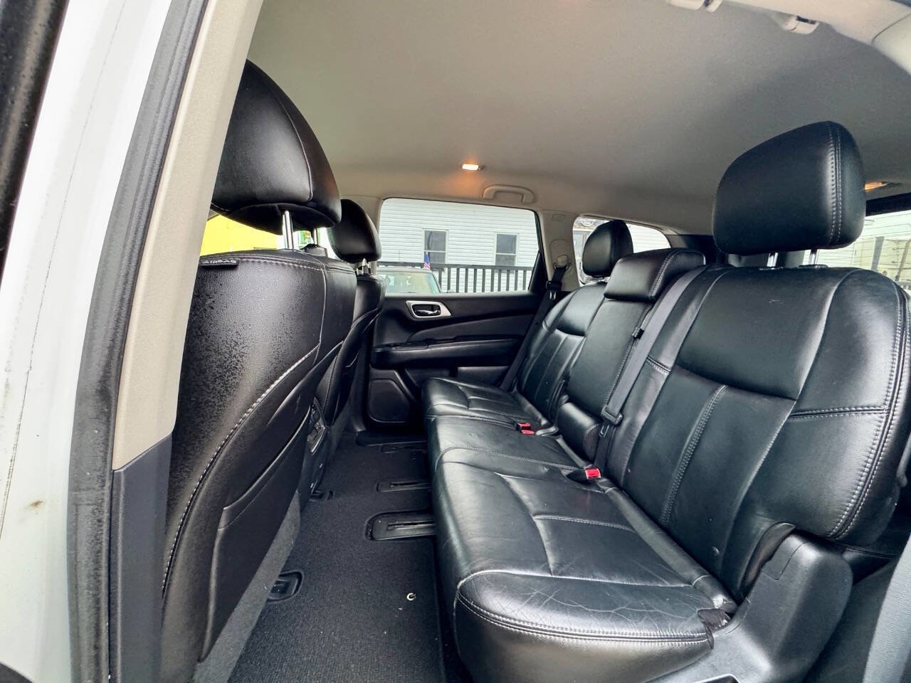 Used 2014 Nissan Pathfinder SL w/ SL Tech Package image 14