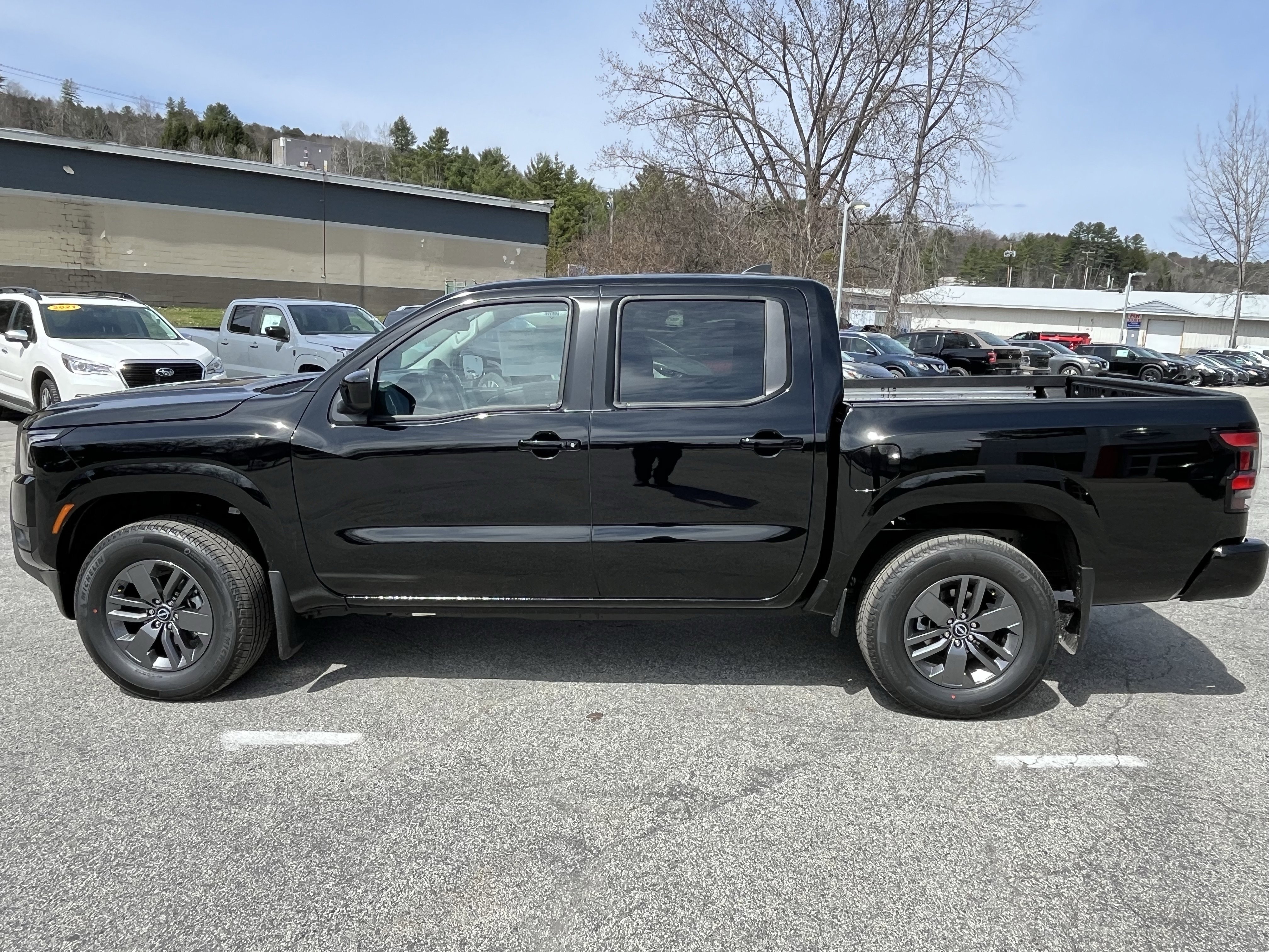 New 2026 Nissan Frontier SV image 4