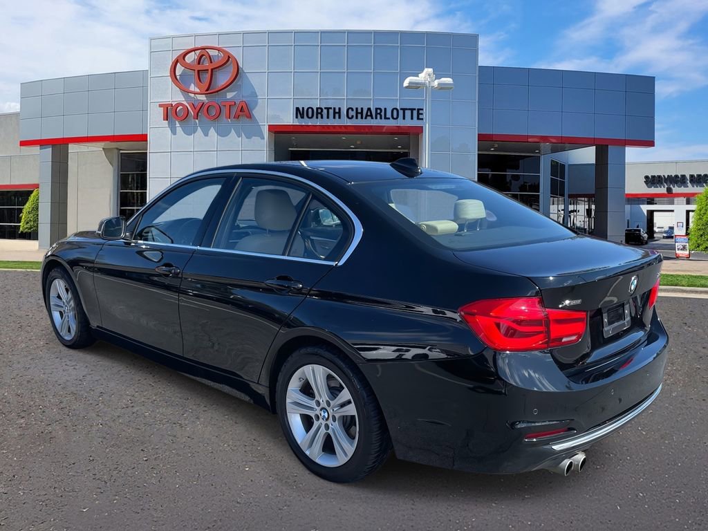 Used 2018 BMW 330i xDrive Sedan w/ Convenience Package image 7