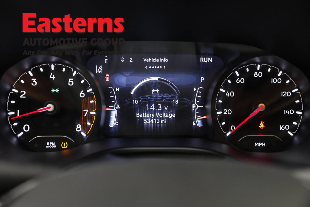 Used 2024 Jeep Compass Latitude AWD/4WD image 16