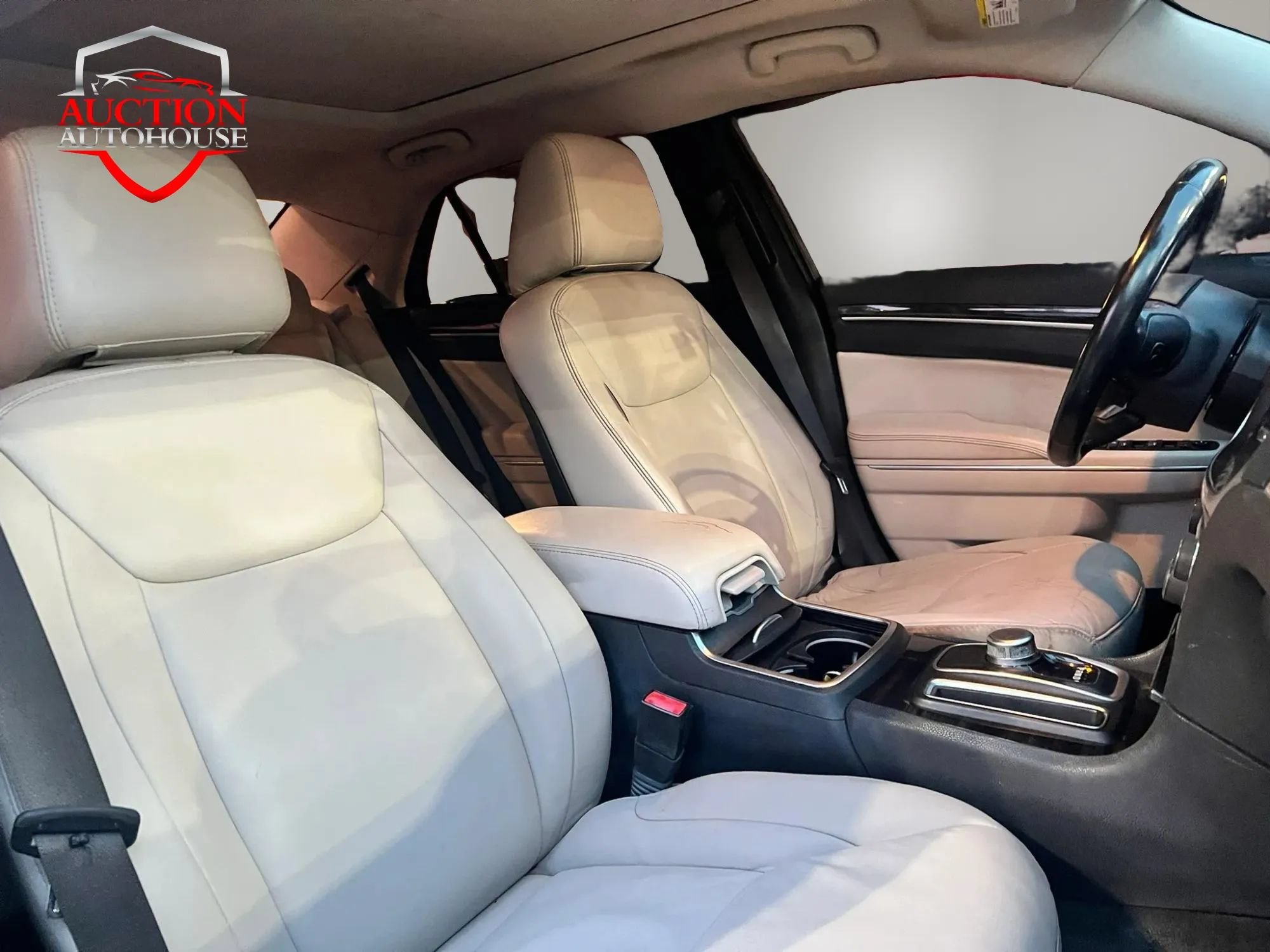Used 2016 Chrysler 300 Limited RWD image 20