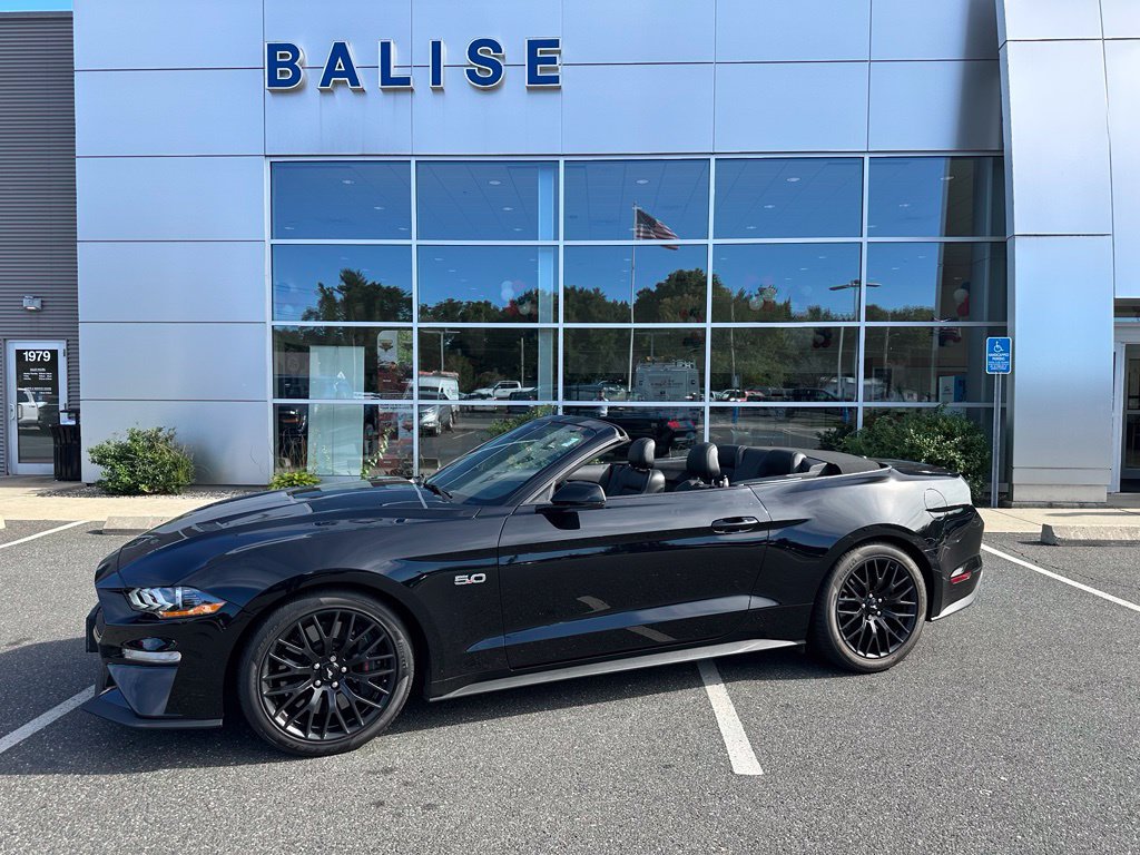 Used 2022 Ford Mustang GT Premium w/ GT Performance Package RWD image 1