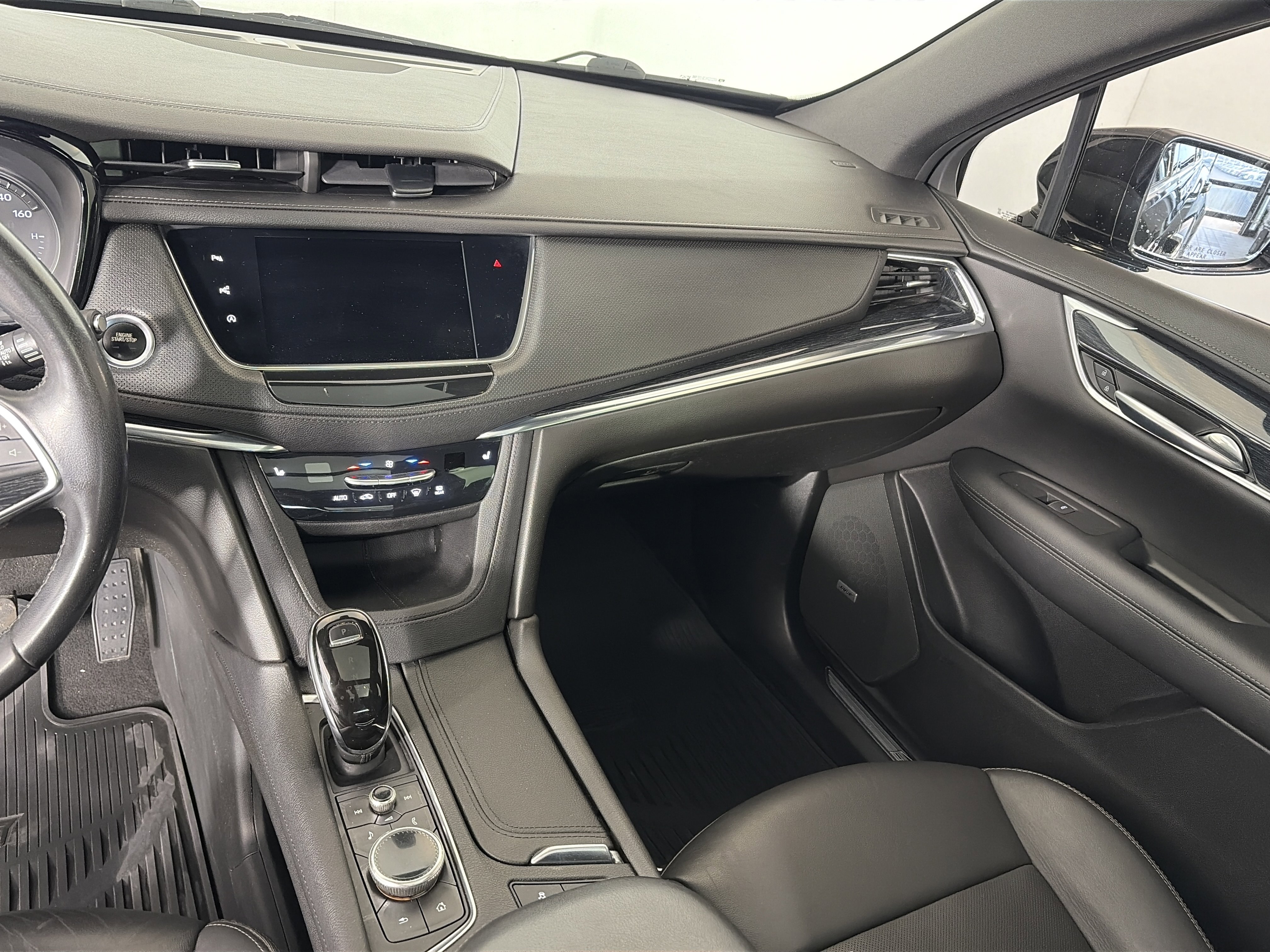 Used 2020 Cadillac XT5 Premium Luxury image 4