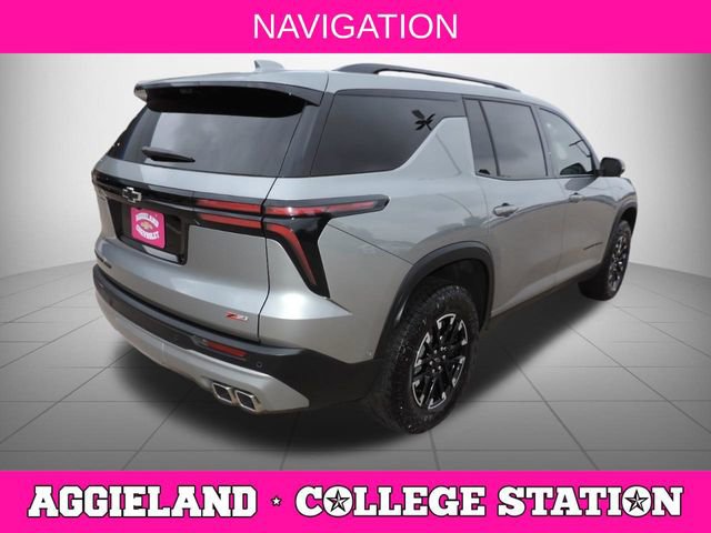 Used 2025 Chevrolet Traverse Z71 AWD/4WD image 4