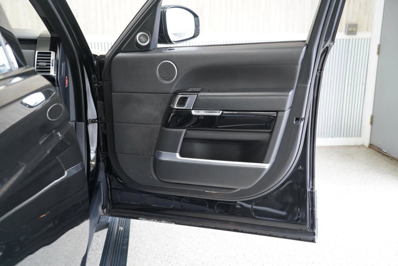Used 2016 Land Rover Range Rover Autobiography image 32