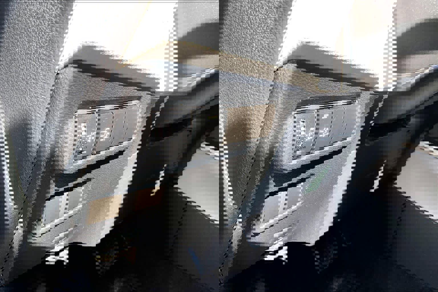 Certified 2023 Toyota Corolla Cross L image 32