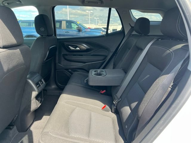 Used 2022 GMC Terrain SLE w/ Driver Convenience Package AWD/4WD image 18