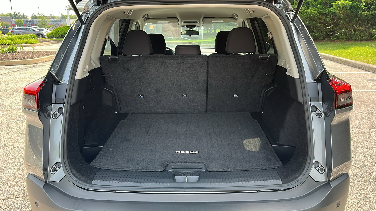 Certified 2023 Nissan Rogue S image 6