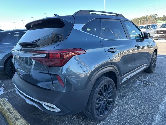 Used 2023 Kia Seltos Nightfall Edition image 6