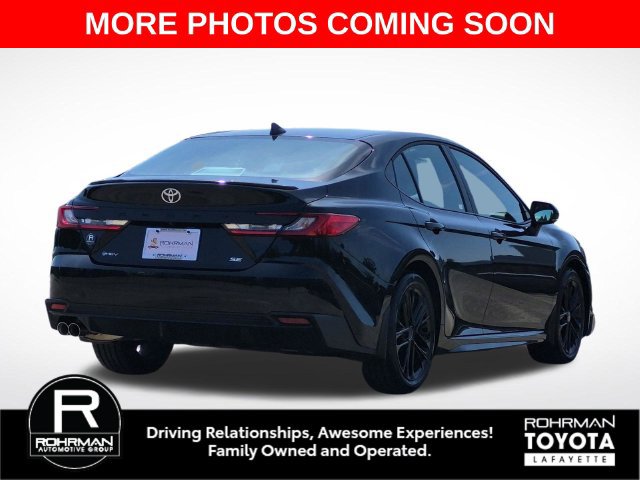 Used 2026 Toyota Camry SE FWD image 5