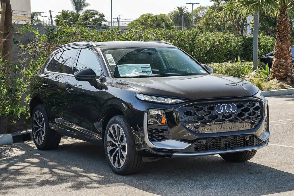 New 2026 Audi Q3 quattro 2.0T AWD/4WD image 3
