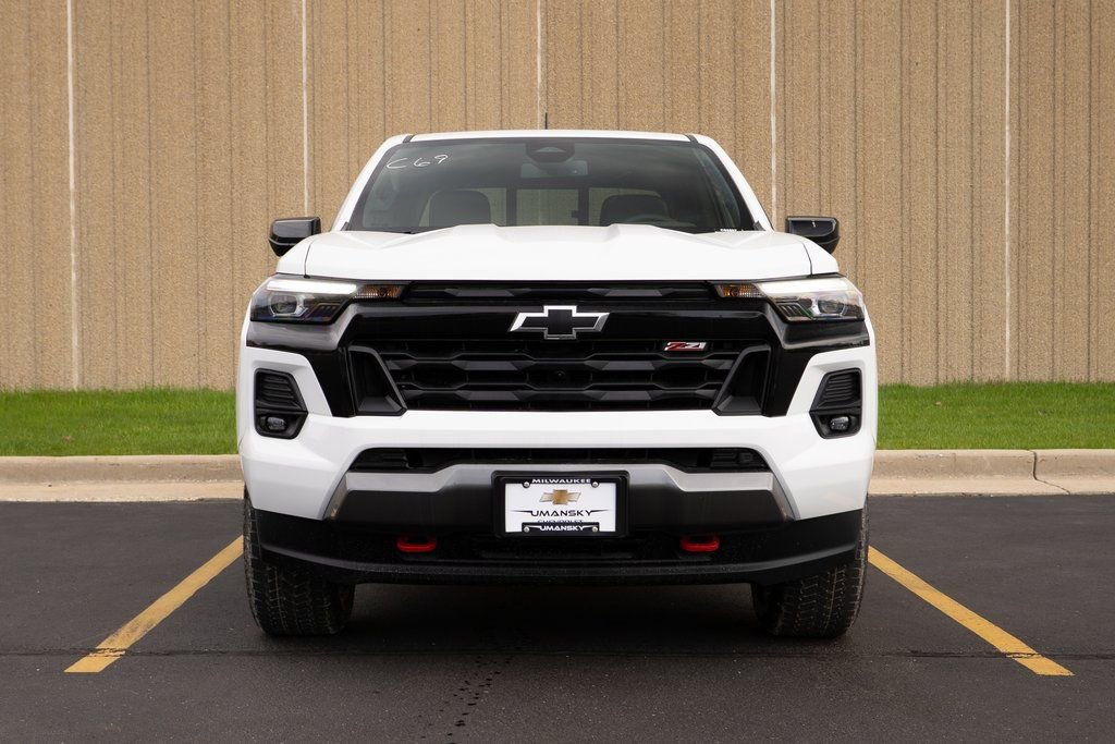 New 2025 Chevrolet Colorado Z71 w/ Technology Package image 3