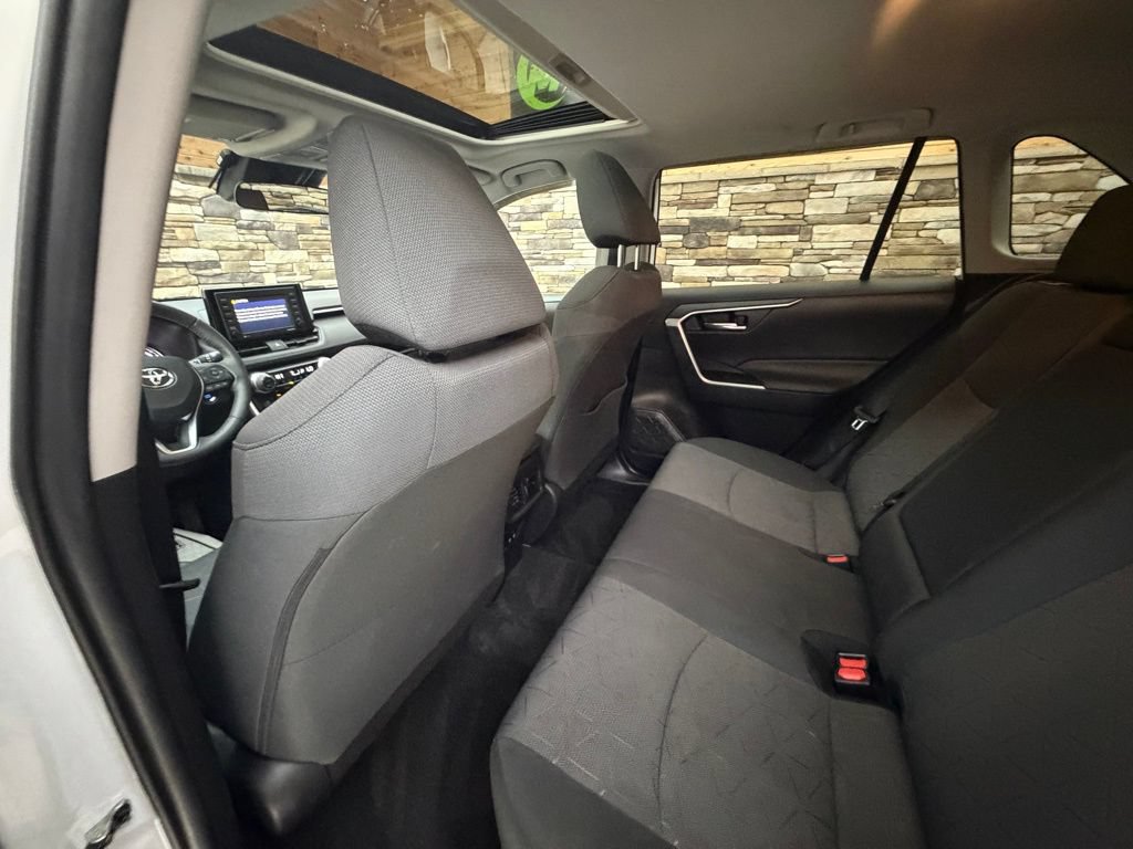 Used 2020 Toyota RAV4 XLE w/ Convenience Package AWD/4WD image 26