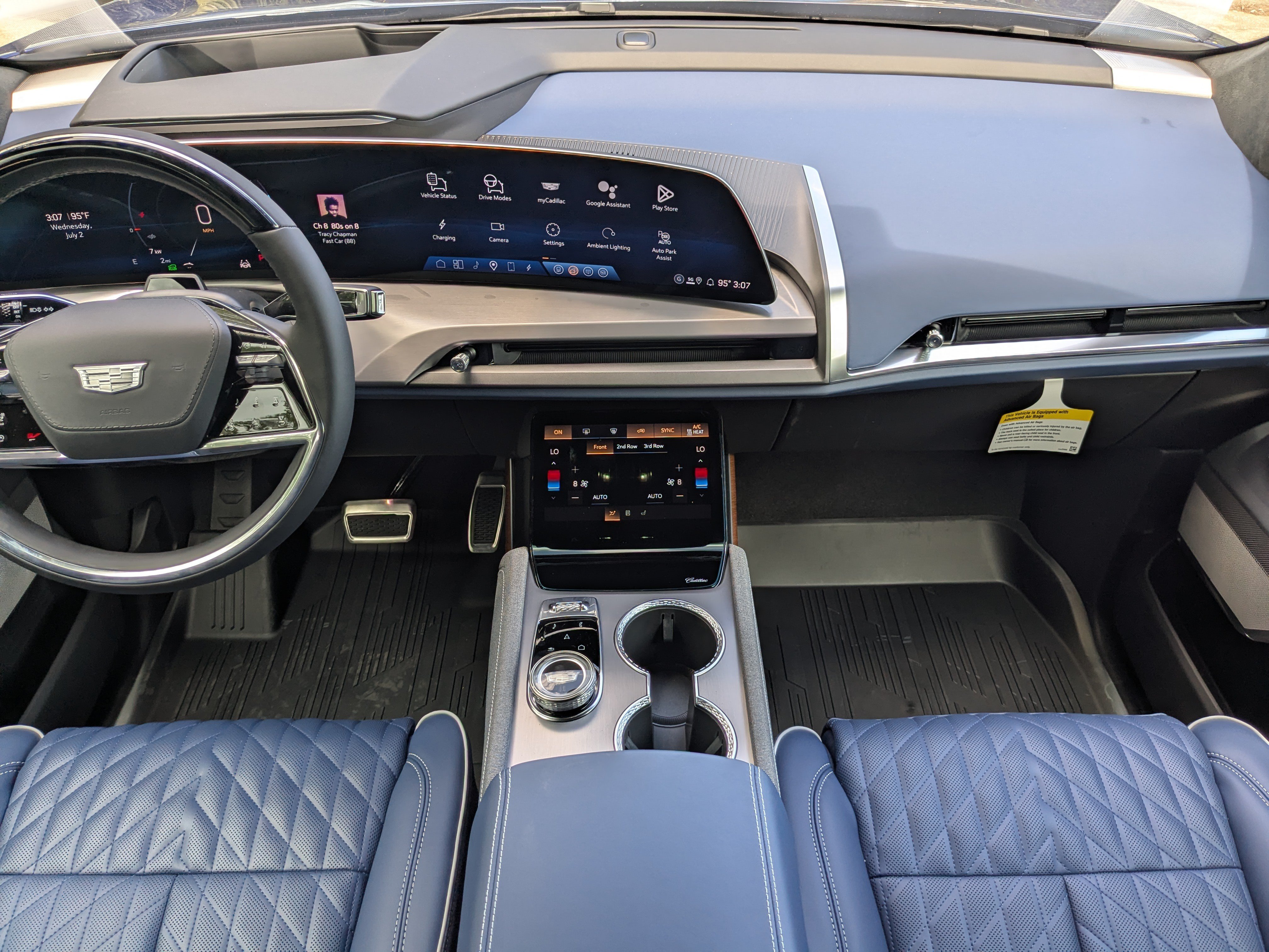 New 2026 Cadillac Vistiq Premium Luxury w/ LPO, Floor Liner Package AWD/4WD image 14