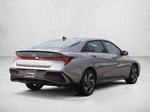 New 2025 Hyundai Elantra SEL image 5