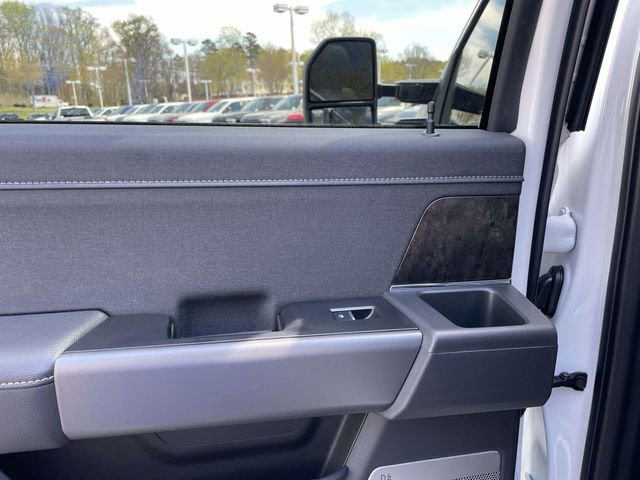 New 2026 Ford F250 Lariat w/ Black Appearance Package image 25