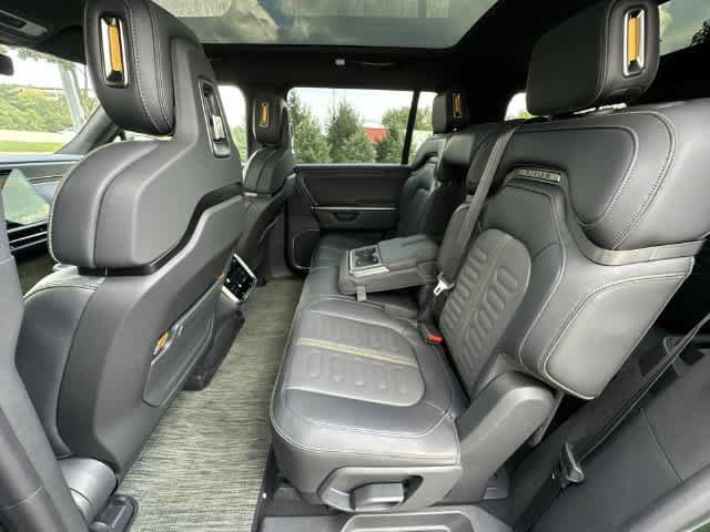 Used 2026 Rivian R1S Adventure Dual AWD/4WD image 18