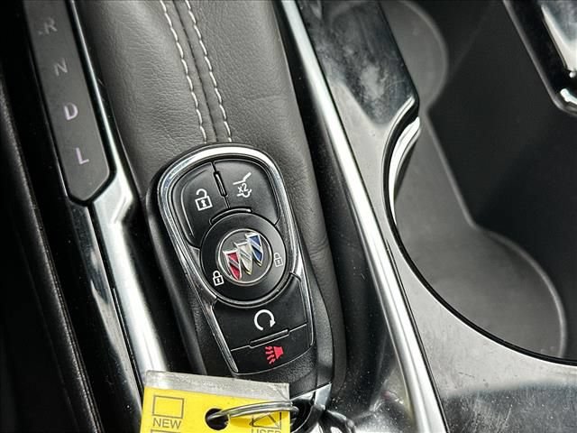 Certified 2022 Buick Encore GX Essence w/ Experience Buick Package FWD image 32