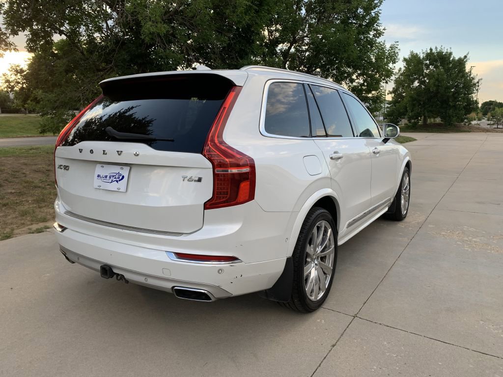 Used 2016 Volvo XC90 T6 Inscription w/ Vision Package image 3