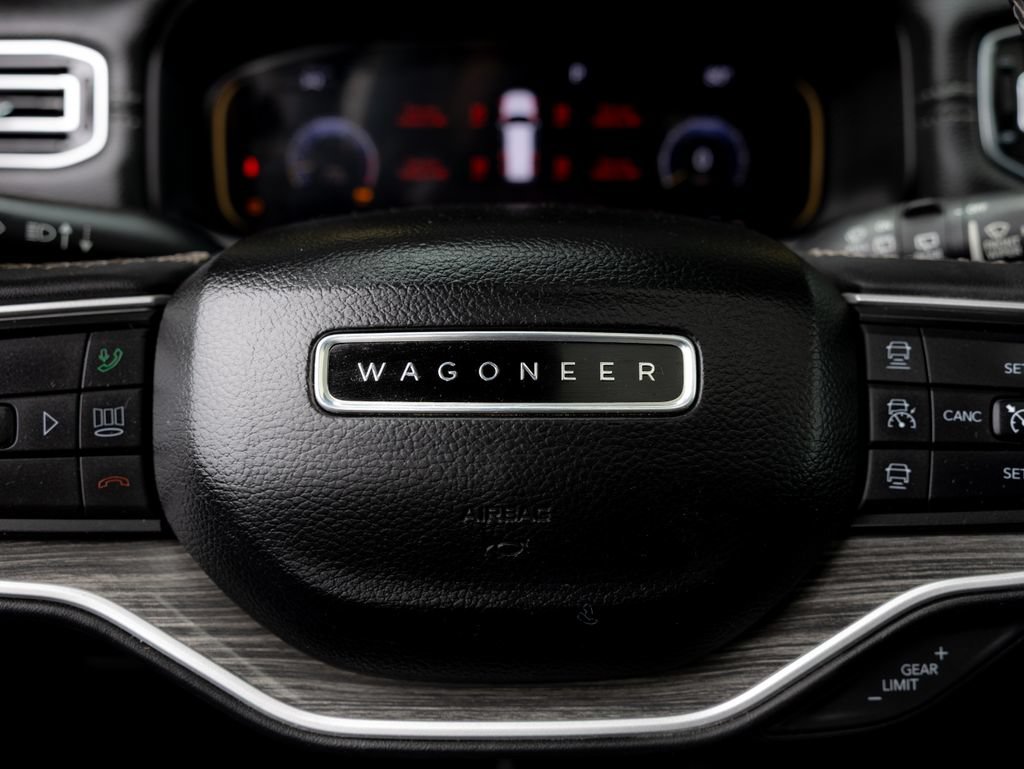 Used 2022 Jeep Wagoneer Series II w/ Premium Group I AWD/4WD image 20