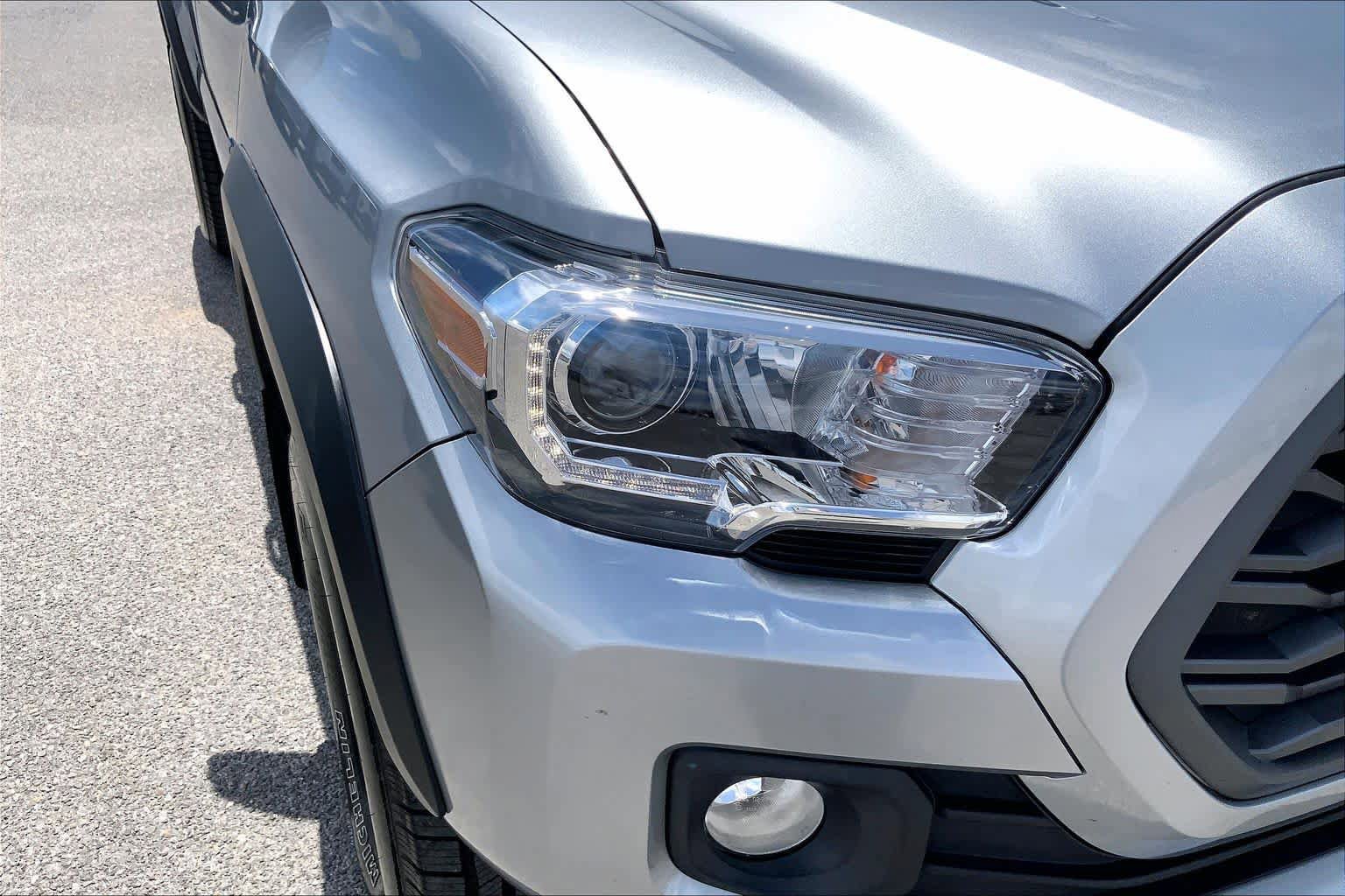 Used 2023 Toyota Tacoma TRD Off-Road AWD/4WD image 27