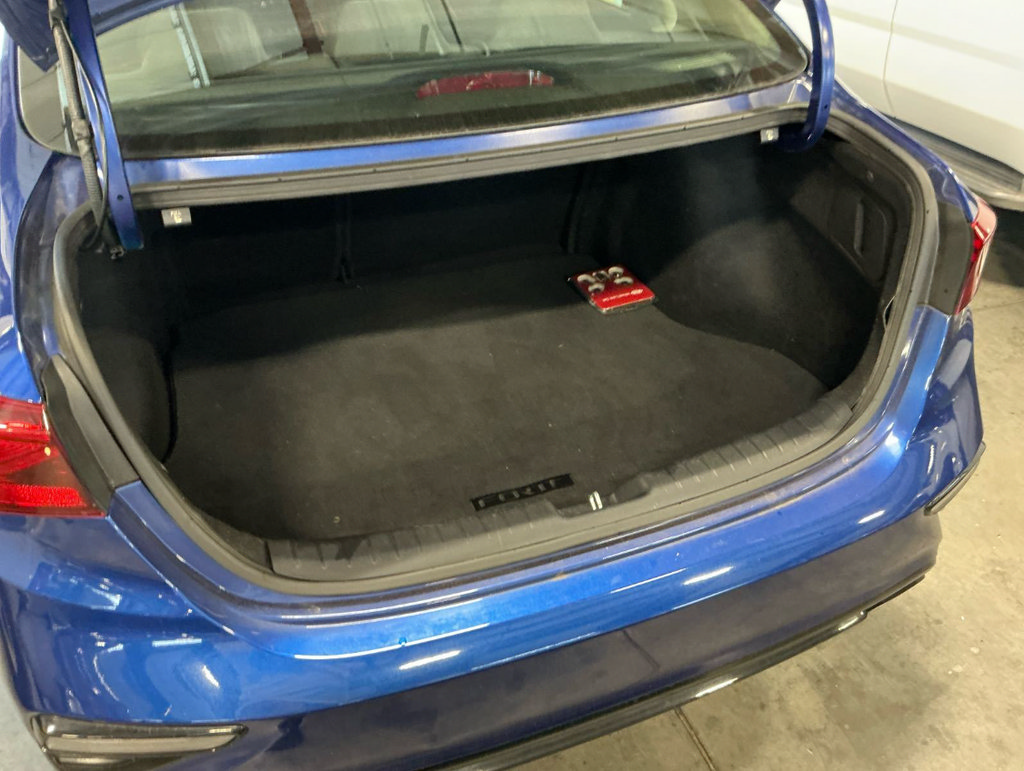 Used 2021 Kia Forte LXS FWD image 6