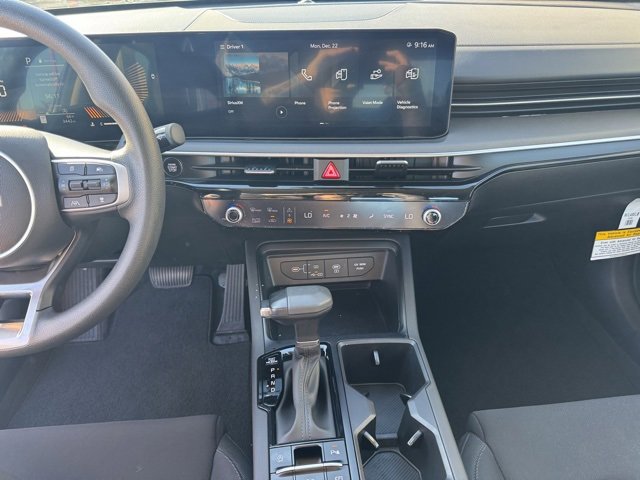 Used 2025 Kia K5 LXS image 18