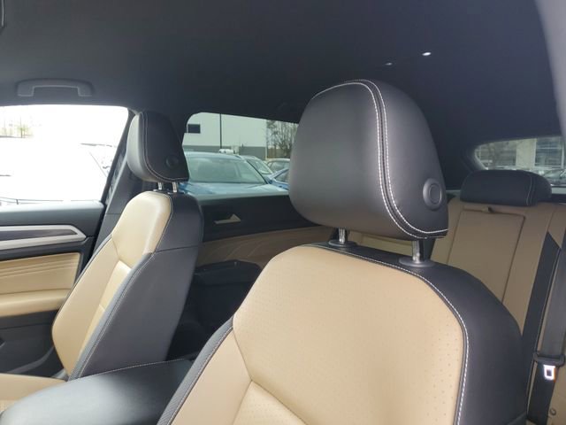 Certified 2023 Volkswagen Atlas Cross Sport SE image 16