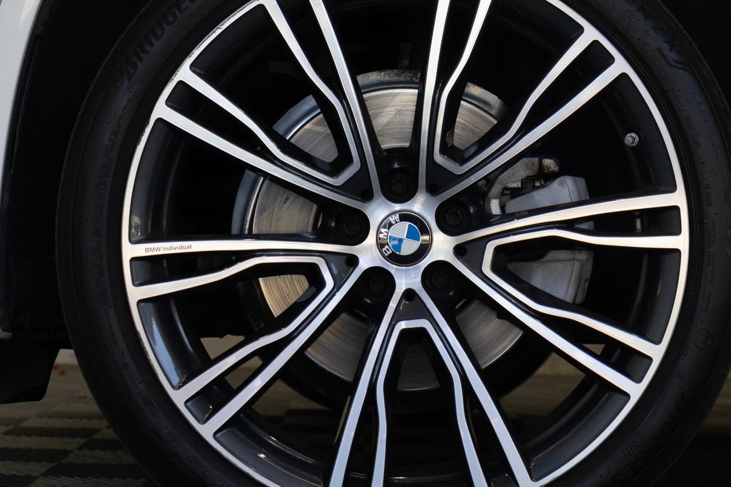 Used 2023 BMW X4 xDrive30i w/ M Sport Package AWD/4WD image 10