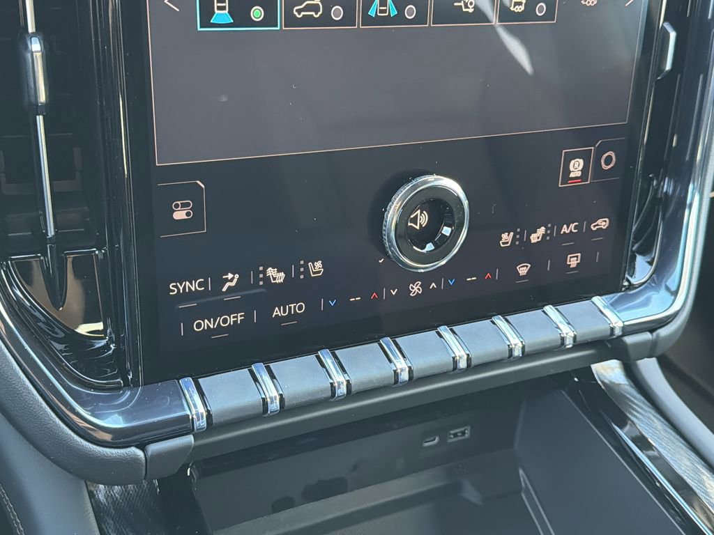 New 2026 GMC Yukon XL AT4 w/ AT4 Premium Plus Package image 6