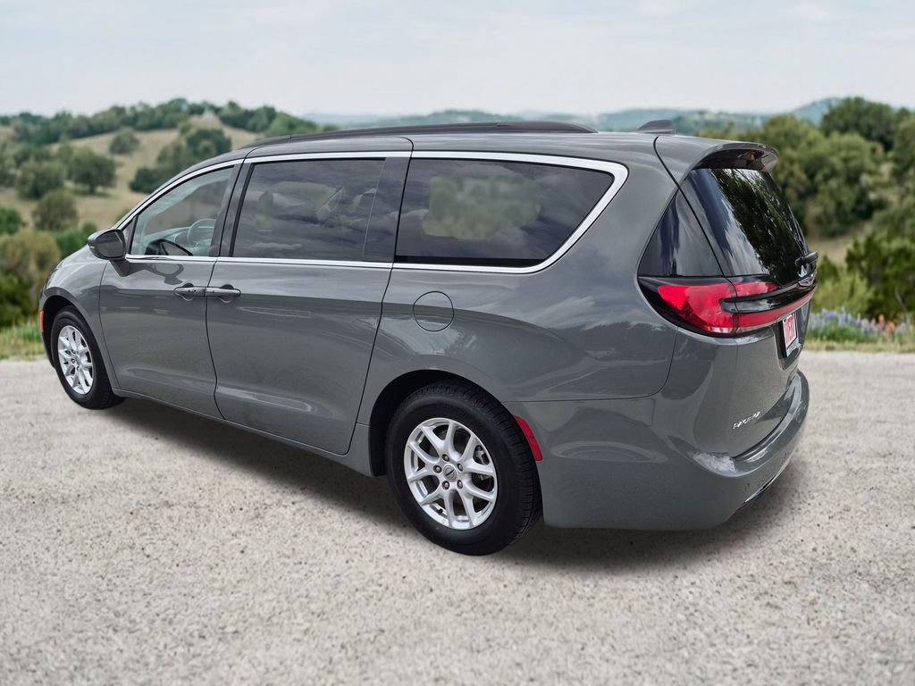 Used 2022 Chrysler Pacifica Touring-L FWD image 8