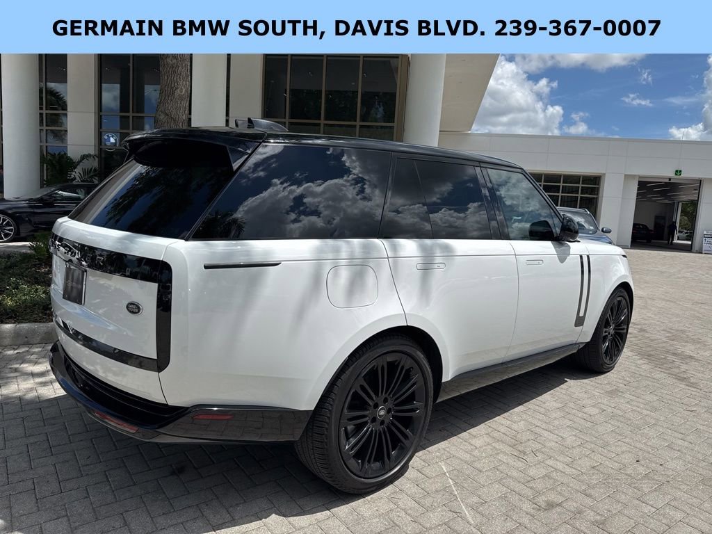 Used 2022 Land Rover Range Rover SE image 5